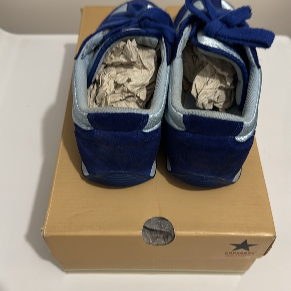 Converse Size 9 - Picture 4 of 7